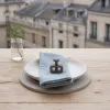 Manger dans un atelier, une crypte ou une serre : les tables parisiennes qui jouent le décor